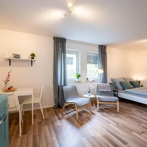https://eg-wohnung-zentral-top-anbindung-terrasse-und-tiefgarage.dresdenhotels.net